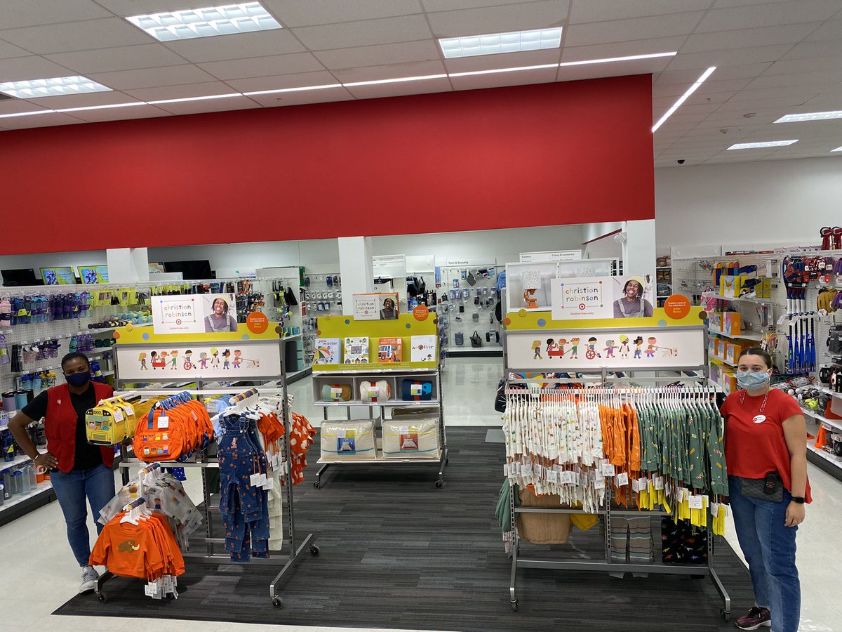 Special recognition to our amazing VM <a href="/stylemeash/">Ashley Pattigno</a> and superstar tm Raphaela on setting up our newest brand launch #ChristianRobinson this morning. Awesome job ladies!! 👏🏻 #T3236 #Freeport #smallbutmighty 💪🏻