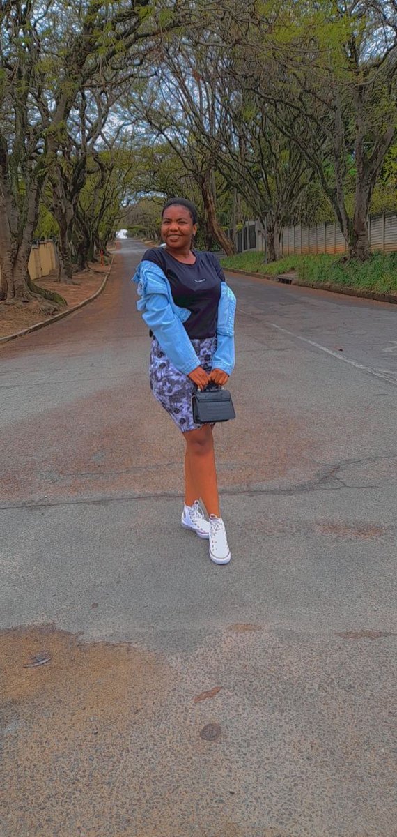 BoitumeloBever2's tweet photo. Late Birthday Celebration ππ
Embracing feminine
Happy belated Birthday to me
#LeoSeason
#veeip from the #Veehive
#BBNajia https://t.co/vR6KjAgB0X