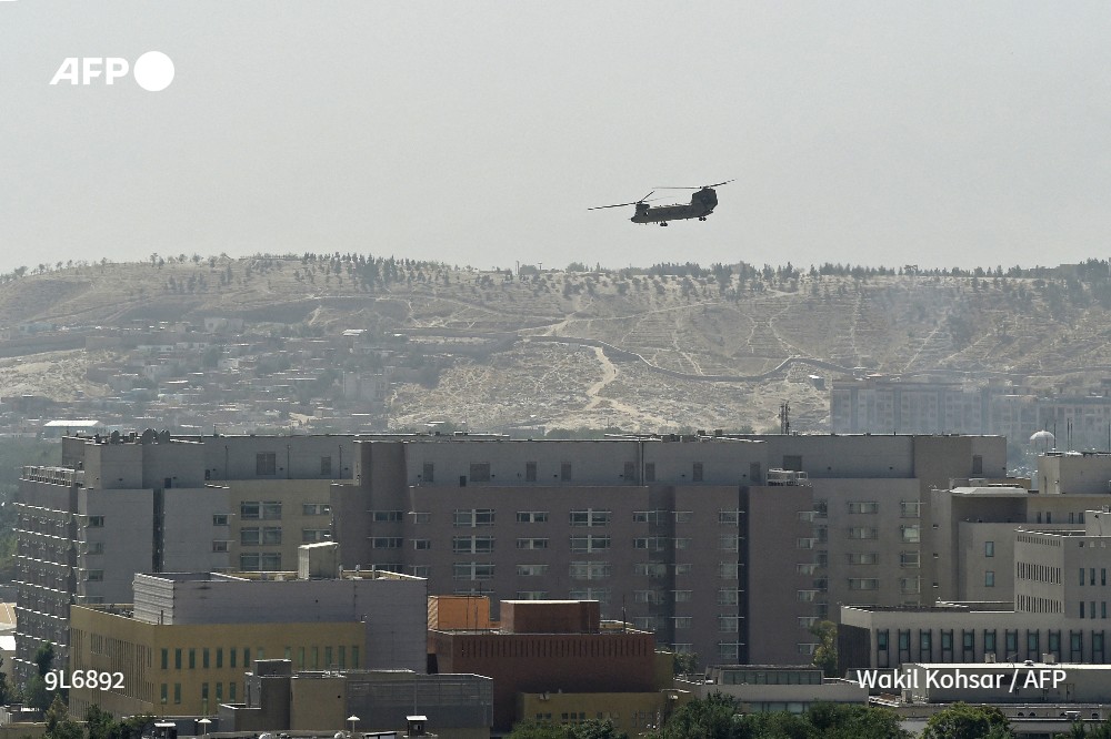 MUAAZRANA3's tweet photo. To be an enemy of America can be dangerous,but to be a friend of America is fatal. 
Henry Kssinger
#Kabul #KabulHasFallen #Afghanistan #Talibans https://t.co/C9Nk3V01nu