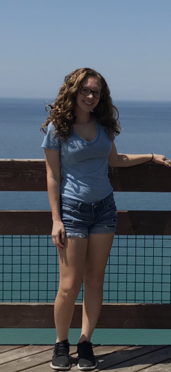 Chloe is 21 today!! Who can believe it?? Happy Birthday!! We love you!!🎂😘