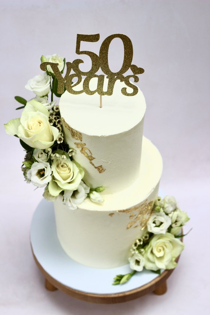 Celebrating 50 years of marriage deserves a fabulous cake