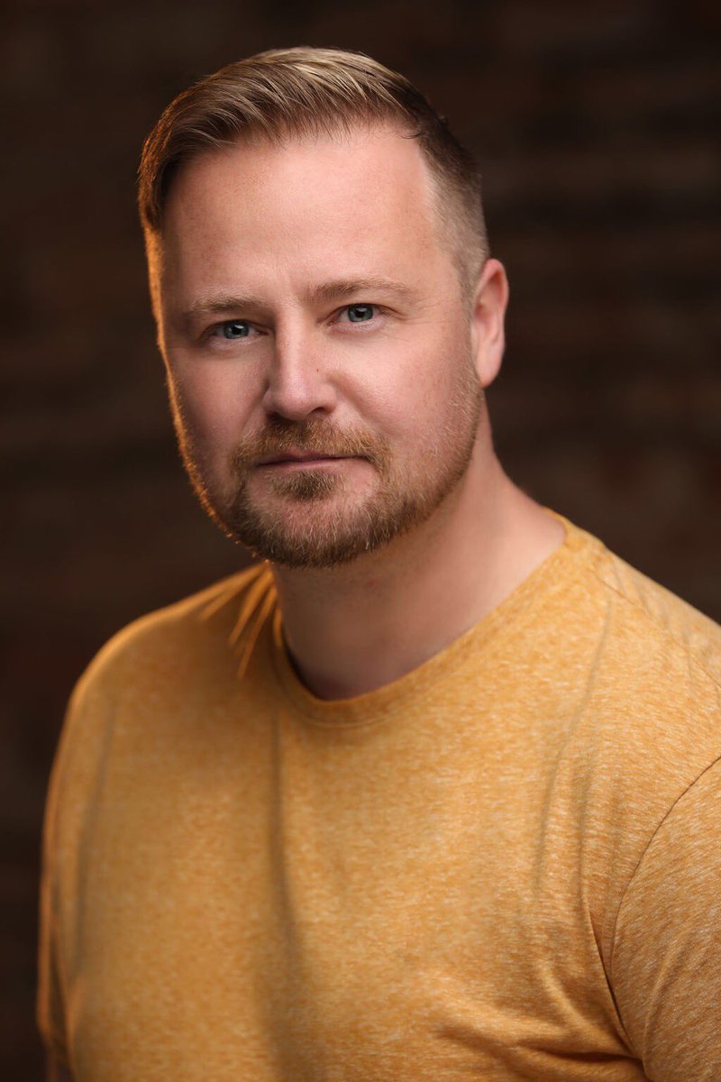thewizardofcov's tweet photo. 🌈🌪 MEET THE TEAM! 🌪🌈

Richard Boland as Tim Mann
@RichardBoland 
IG: richard_boland_

Richard is overjoyed to be joining the fantastic cast of The Wizard of Cov and performing in his hometown of Coventry, and as part of Coventry City of Culture. https://t.co/CZT3ShD4Xy