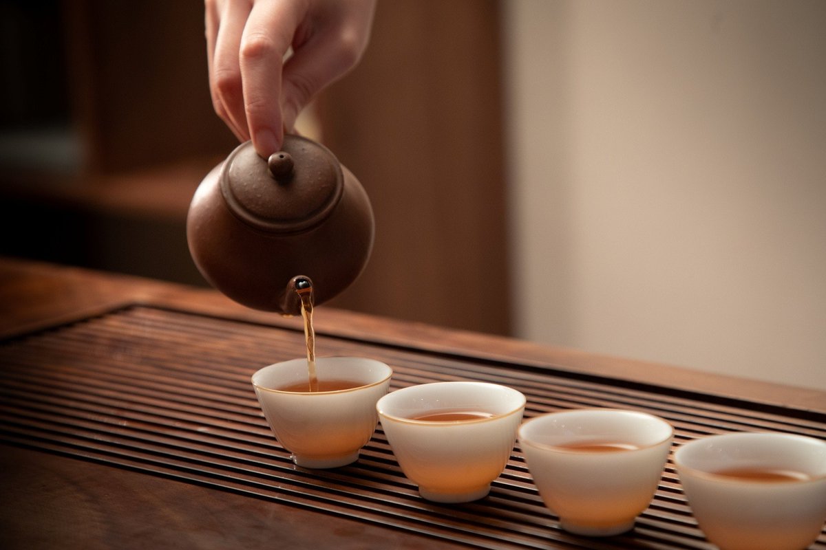 cccparislive's tweet image. 🍵Huit étapes de l&apos;art du thé Pu&apos;er du Yunnan 云南普洱茶品尝八式

🍵Découvrez dans cette vidéo une méthode de 8 étapes pour apprécier pleinement tous les arômes et les saveurs du thé Pu’er du Yunnan, et devenir un expert de la dégustation du thé !

👉youtu.be/K0TEhZBKvyk