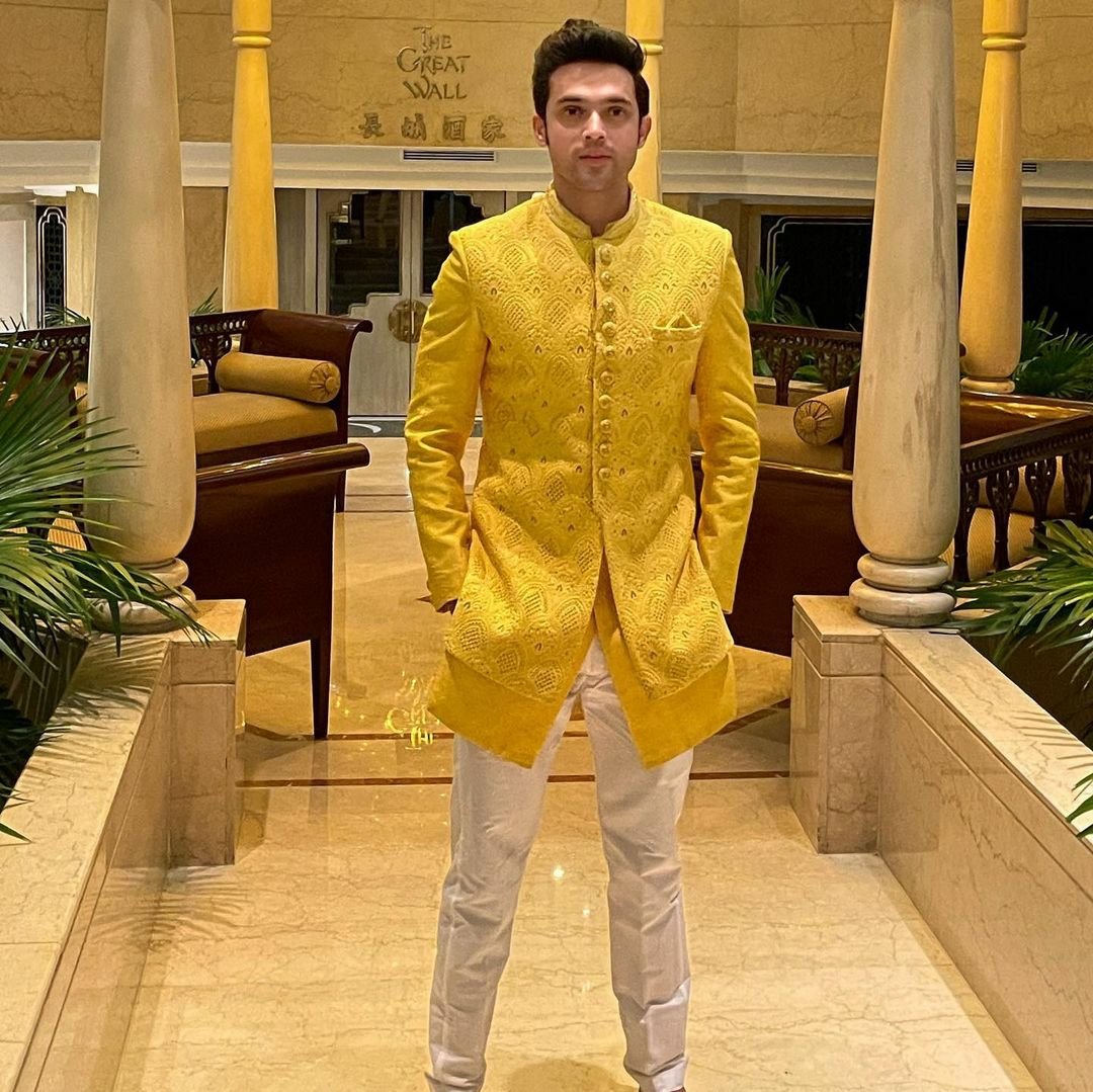 parthians_fort's tweet photo. @LaghateParth #ParthSamthaan
• • • • • •
The Leela Mumbai
They call me yellow mellow 💫 🤓💛💛💛
The one with the haldi !!!!!!!🌼 #ethnicwear #yellowglow
Styled by @thedotdiary @thedottstyle
Wardrobe by @shreemanofficial @lapofopulence https://t.co/8uATZF65cZ
