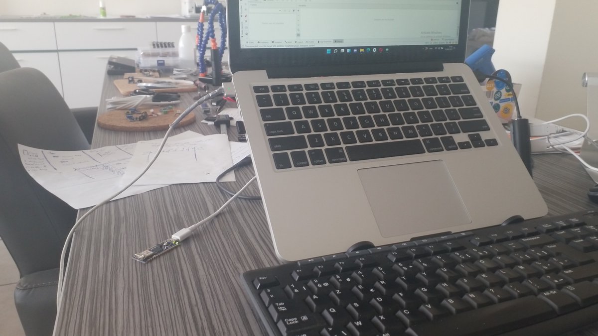 The open data and open source IoT lab android app , today , connected sucessfuly with the arduino board on the photo !
Expect some novelty news during this next summer week

#towardsTransferLearning #edgeComputing #IIoT #scientificMethod #laboratoryResearch