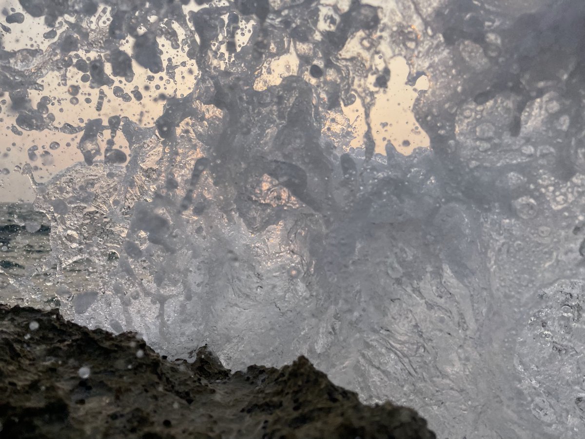 yas_sersadat's tweet photo. "If there is magic on this planet, it is contained in water.
Loren Eiseley

#IranNFTs #creativenftart #withfnd #NFTs #nft #NFTCommunity #nftcollectors #nftart #NFTartist #cryptoartist #nftphotographers #photography #nftphotography #nftcollector #NFTshare #NFTdrop #NFTcollectibles https://t.co/c0SbeobhUi