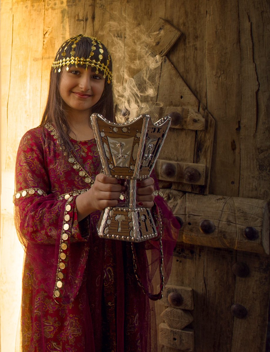 waytosaudi's tweet photo. The culture of Saudi Arabia is defined by its Islamic heritage, its historical role as an ancient trade center, and its Bedouin traditions, their values and traditions from customs, hospitality to their style of dressing.
#Saudiculture #sauditraditions #saudicustoms https://t.co/VcwdSzWjSK