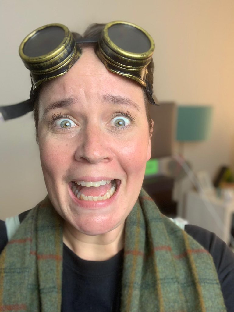 kellysgriffiths's tweet image. Classic @ThePantaloons magic last night! A one night only (hopefully) zoom performance of their outdoor show, aptly renamed “Pinged in the Willows”. Awesome performances all round by @al3xr1vers @emilybeachuk and @TimPhelps_ 👏👏👏👏 tackling covid crap in style. #theatremagic