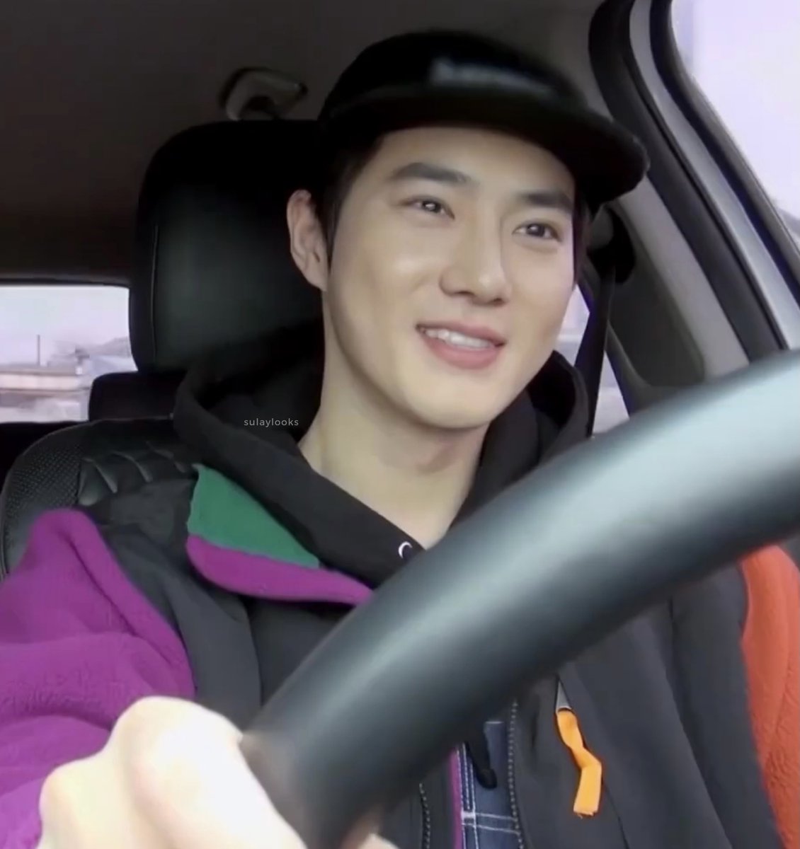 sulaylooks's tweet photo. let’s go for a drive with yixing and junmyeon 🥺
#LAY #张艺兴 #SUHO #김준면 https://t.co/8wrNqQmAvx