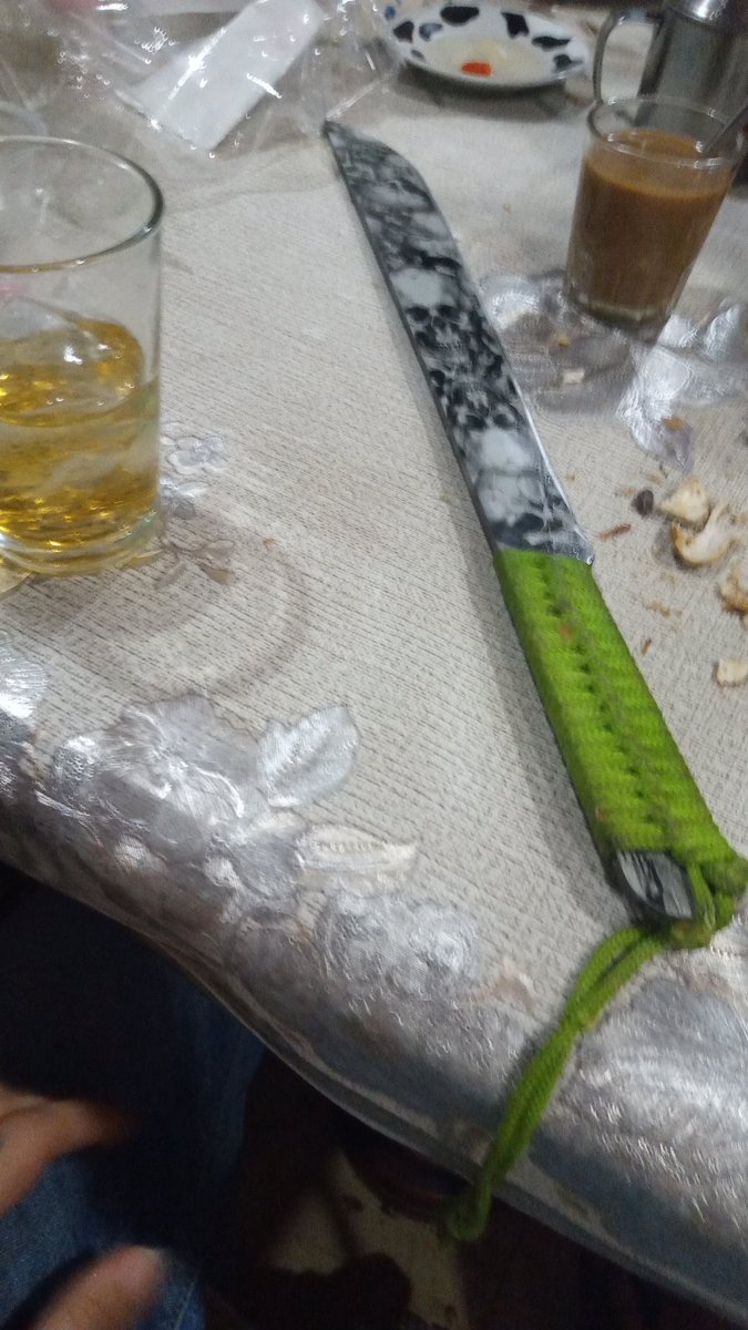 22goddd's tweet photo. @Yisus7MC Invierno > verano, si tienes algún problema consulte con este https://t.co/YcNig9nvCC