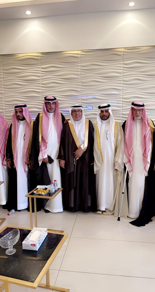 صحيفة محافظة الحريق On Twitter تهانينا للشاب عبدالرحمن بن ابراهيم بن عبدالله التمامي بمناسبة زواجه نتقدم بخالص التهاني والتبريكات للعروسين واقاربهما وبارك الله لهما وبارك عليهما وجمع بينهما في خير رابط الخبر في