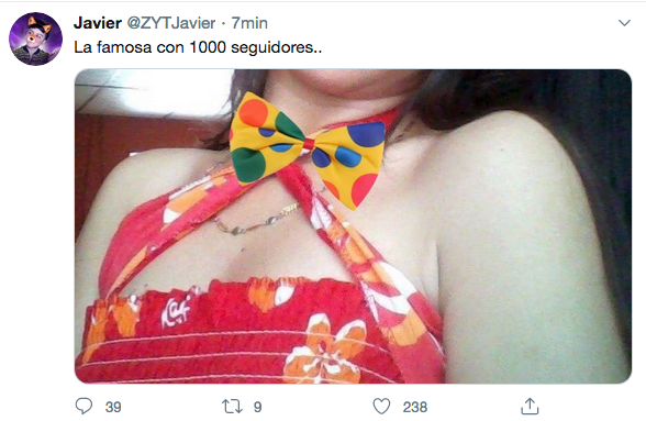 ChismeYoutubero's tweet photo. Recuerden que quienes apoyan al zorrito estan siguendo a alguien que no lo importa acosar a una supuesta “menor“ compartiendo fotos y datos privados, pero no me sorprende al final quienes lo apoyan son igual de acosadores 😂 https://t.co/KdNP6H2LuE