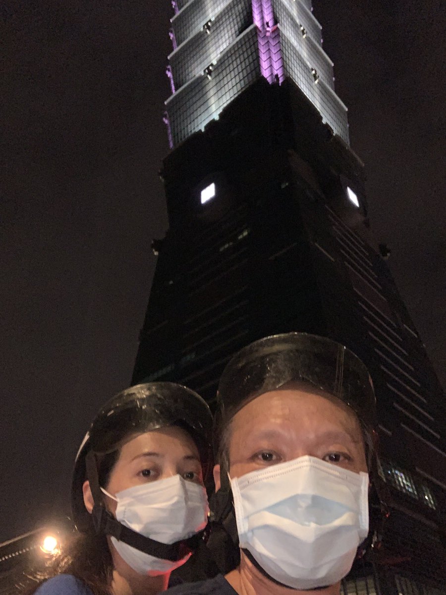 agobosshc's tweet photo. 受疫情影響，新光三越A11二樓改裝原本6/25要開幕，一直延期到今天才撤櫃，將於8/26全新開幕。
#夫唱婦隨 https://t.co/4r8AC8fE2y