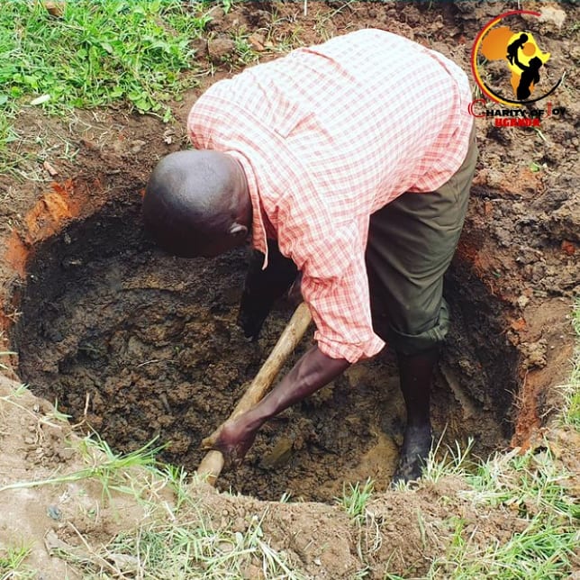 joy_uganda's tweet image. I was thirsty and you gave me something to drink
—Matthew 25:35

PRAY FOR CLEAN WATER FOR THE THIRSTY
An estimated 785 people of 1200 people around the our Community in Ishaka,Bushenyi district don’t have access to basic drinking water
Clean water helps free children from disease