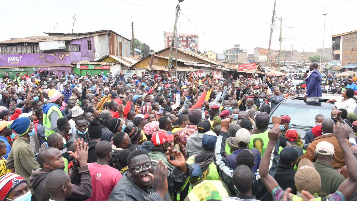 WilliamsRuto's tweet photo. Joined the residents of Dagoretti North for a Holy Mass at the St. Francis of Assisi Catholic Church, Gatina in Kawangware, Nairobi County and later received greetings from wananchi. https://t.co/mVBkAiPQhv