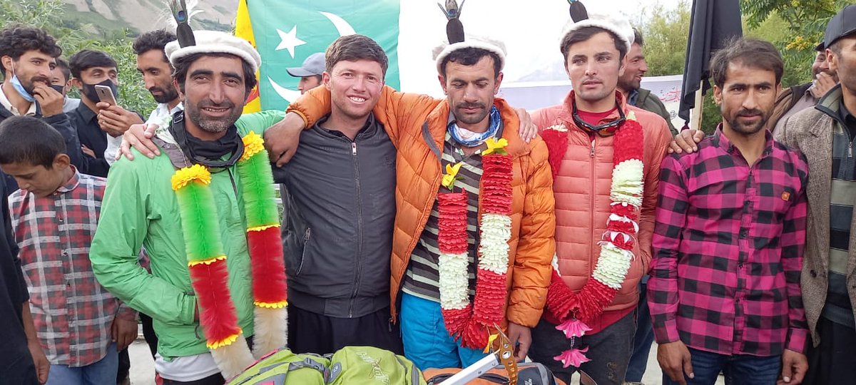 KarakoramClub's tweet photo. In more summit news from local climbing world on #independenceday, 3 climbers from #Nagar, Ghulam Mustafa, Akbar Hussain and Irfan Hussain summited Shaltar Peak (6457m) in Hopar, Nagar. ♥️🇵🇰

This whole expedition was carried out on self support basis. 

#SummitAlert #Pakistan https://t.co/BBJLmN7YlJ