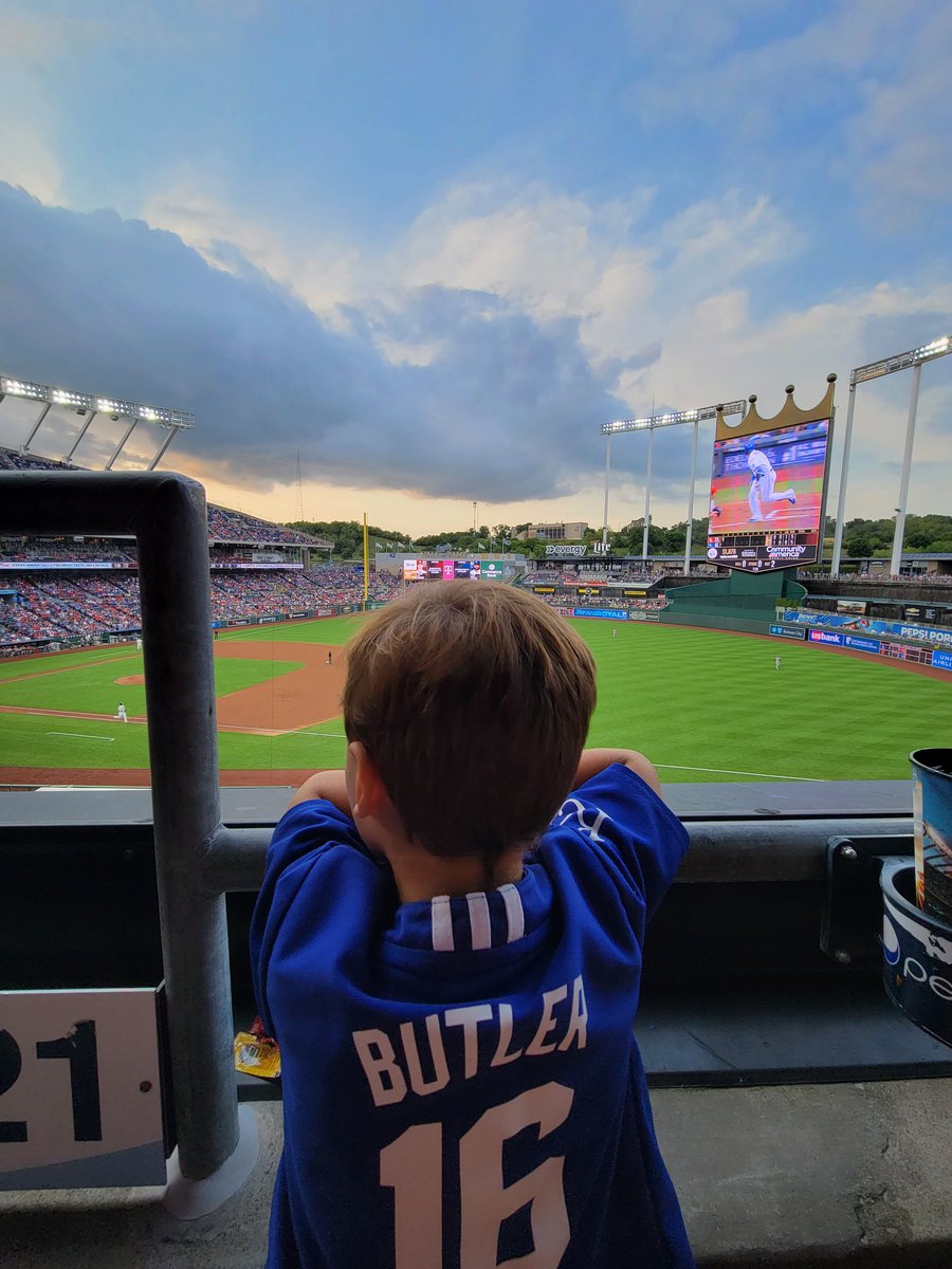 Tim Glavin tweet media