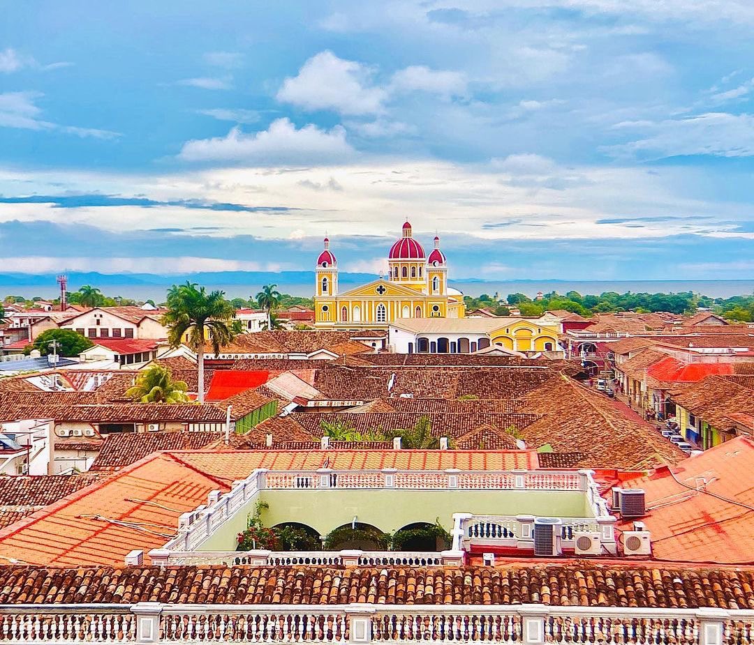 Posted • <a href="/tristan/">Tristan Yver</a>.travels Granada, Nicaragua one of the oldest cities in the Americas founded by Europeans (established in 1524) and has historically and politically been one of the most important cities for Nicaragua. 

#travel #traveltheworld