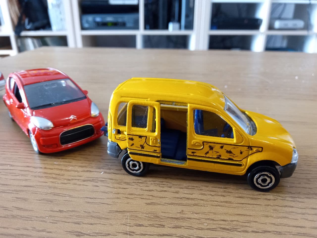 MAJORETTE playset FORD Focus CITROEN C1 mercedes SLK Class IN Renault Twingo