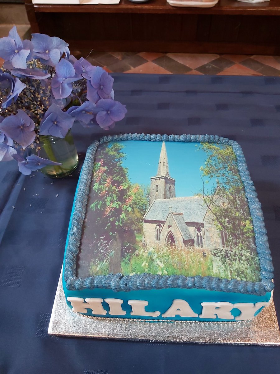 Wonderful Festal Eucharist for the Feast of the Blessed Virgin Mary at St Hilary Church this morning, with +Hugh, the Bishop of St Germans.  Shared lunch afterwards included cutting into this amazing cake, resplendent in Marian colours! #BVM #OurLady <a href="/DioTruro/">Diocese of Truro</a> <a href="/MountsBayUB/">Mount’s Bay United Benefice</a>