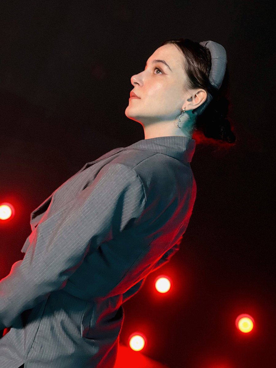 SOFA ❌ Mina

ph: <a href="/rhumling/">линочка 🧈</a> 
edit: <a href="/SCEnt_Kai/">полутот, полуэтот</a> 
mua: Victoria Lee 

#twice #icantstopme #cover