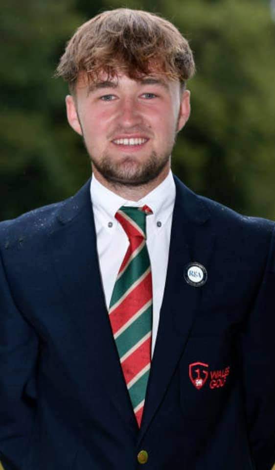 Carmarthen Golf Club & Driving Range tweet media