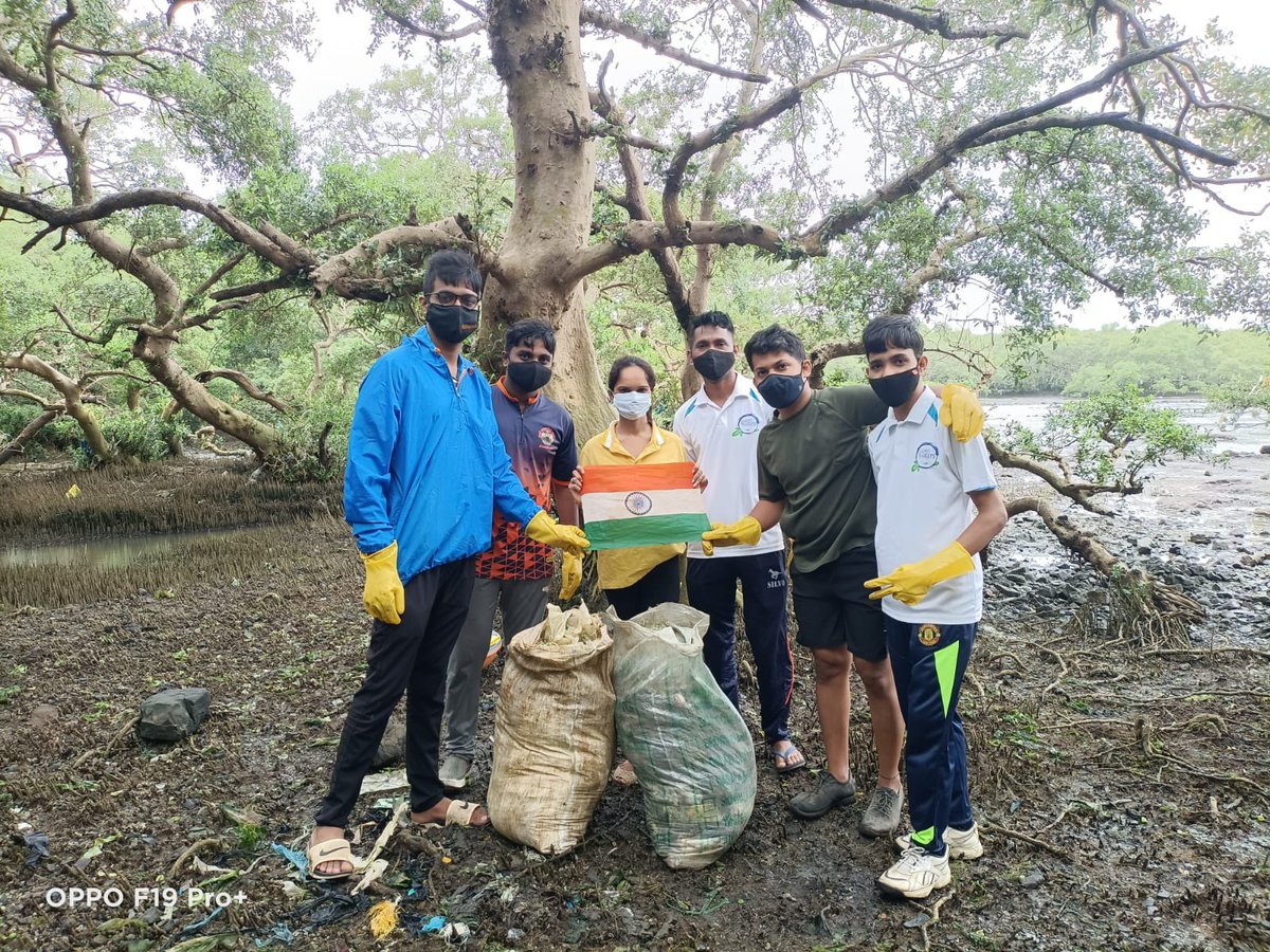 VinitTawde07's tweet photo. #MajhiVasundhara
#TeamCleansweeps
#IndependenceDay #MangrovesCleanUpDrive https://t.co/fNs4Ne4KL7
