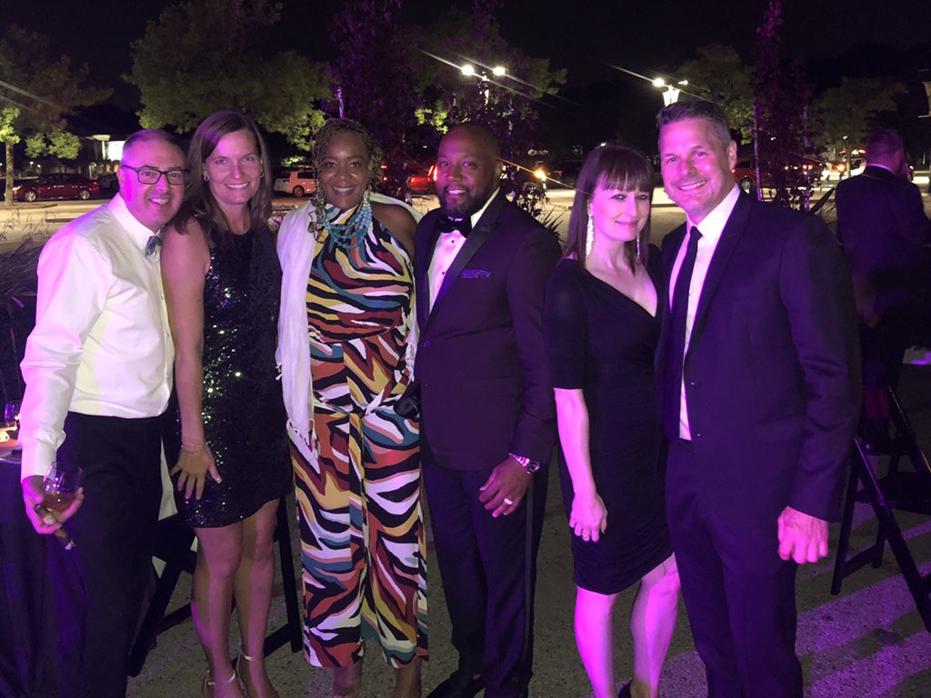JackieP_EUA's tweet photo. Amazing night with our friends at the @MilwaukeeCoZoo #zooball @EUA #proudsponsor #givingback #supportlocal #community #supportyourcommunity 🐅🦣🦧🦍🦓🐆🐘🦛🦏🐪🦚 @KristinD_EUA @CottreDw @molly_mulroy @GMRMarketing @WECEnergyGroup https://t.co/S5tK1Z5iGS