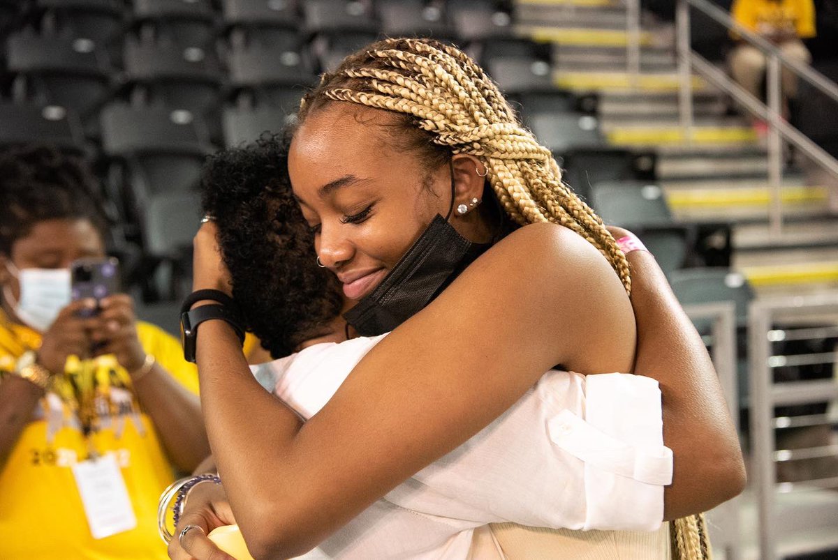 XULA Student Affairs tweet media