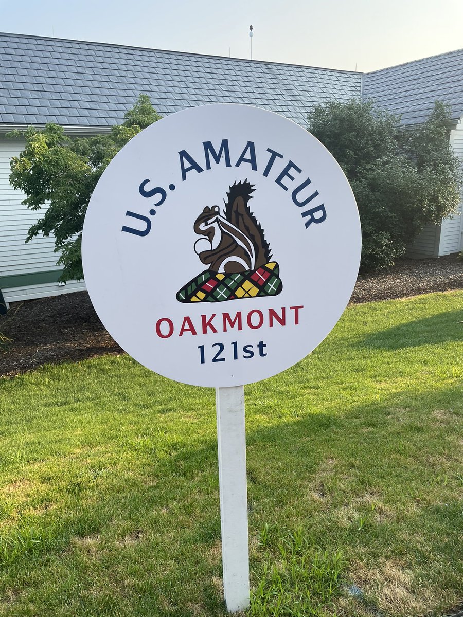 NateMoore08's tweet photo. Year ✌️ at Saucon Valley Country Club complete. Lots of new challenges and opportunities this summer, topped off with the chance to volunteer at the U.S. Amateur at Oakmont. Can’t wait to see where this leads me. #weare #pennstateturf https://t.co/5Pe3whwp4u