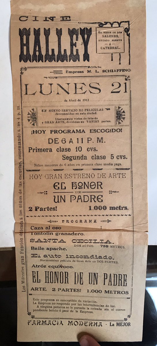 En el #DíadelCineMexicano comparto este cartel del cine que tuvo un tío bisabuelo en Guadalajara a inicios del s.XX