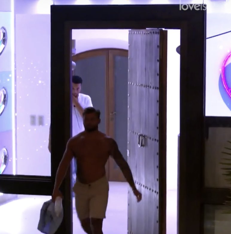 Tracy, can I have a word? tweet media