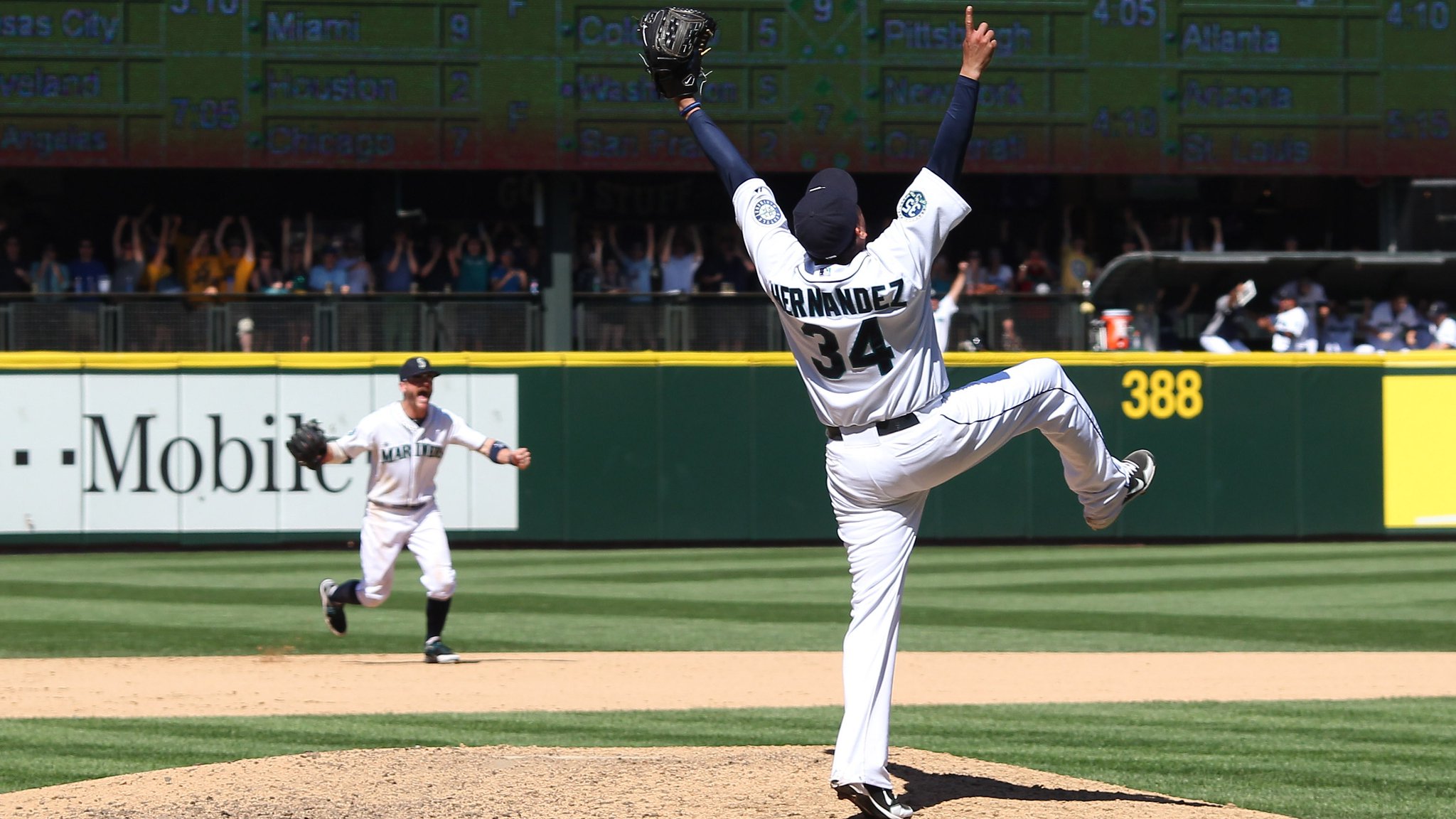 Happy birthday to the king, Felix Hernandez 