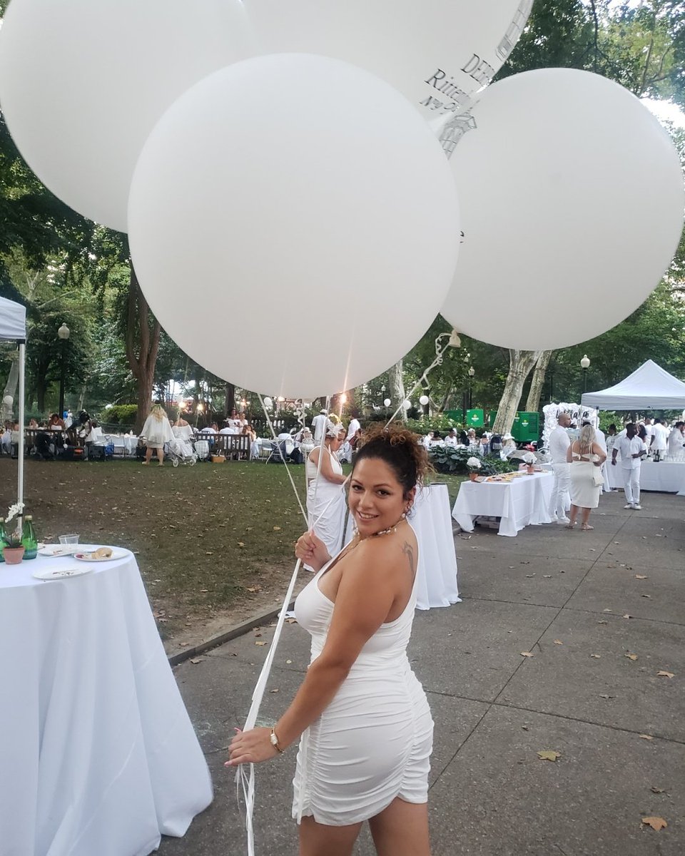 minasaywhat's tweet photo. Diner En Blanc ๐ค #DEB2021 #debphl21 #DEBPhilly https://t.co/zN3JBr6xuO
