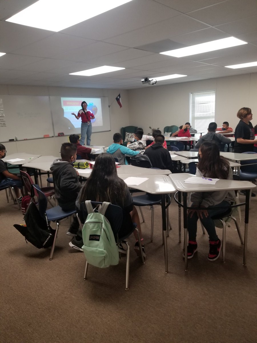 Ms. Rodriguez engaging students the first week of school! From a student: "I like Ms. Rodriguez, she is funny."
#buildingrelationships
#Socialstudies #6thgrade
<a href="/ClevelandISDTX/">Cleveland ISD</a> <a href="/ClevelandMSCISD/">Cleveland Middle School, Cleveland ISD</a>