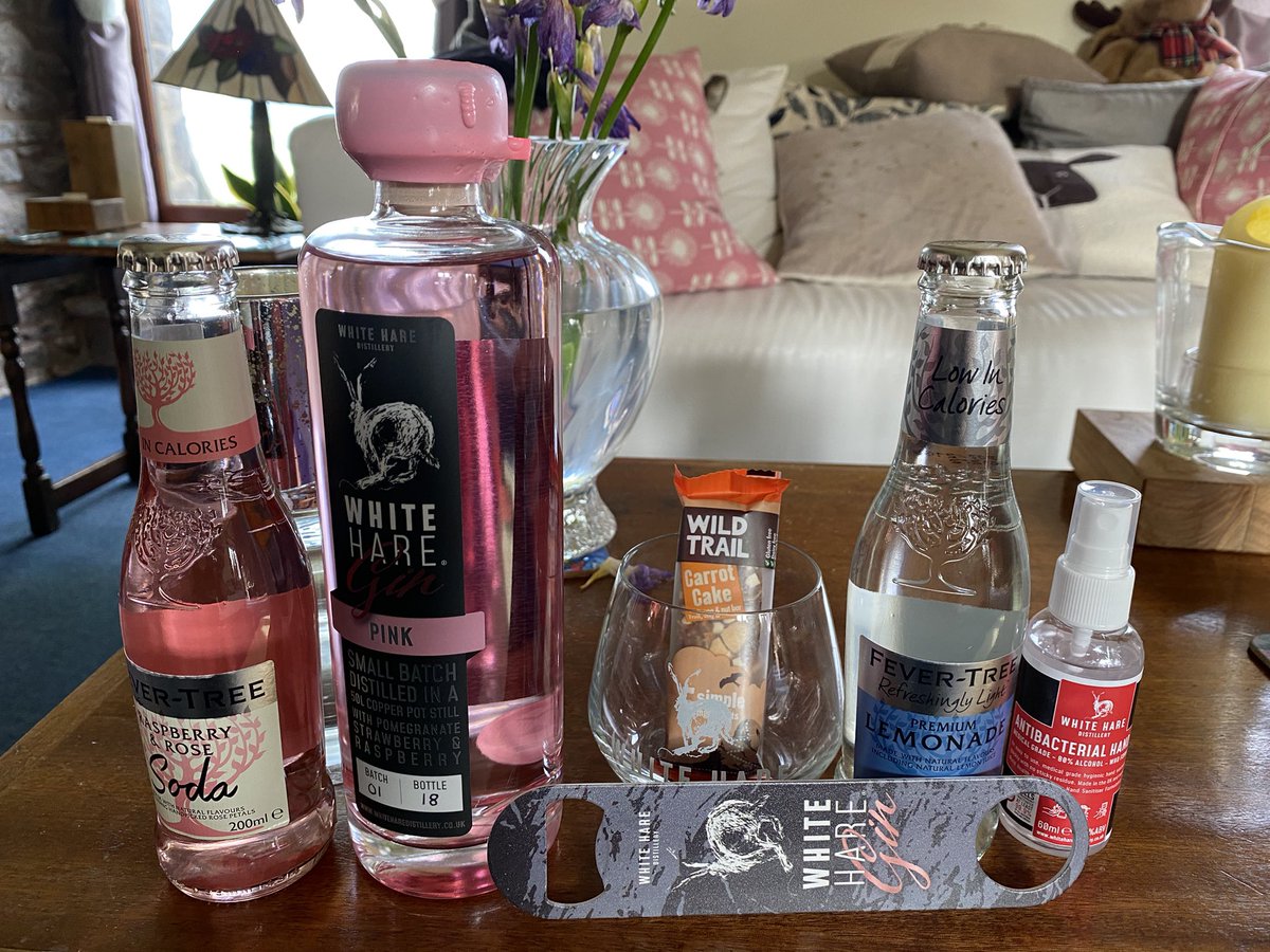 HefinaRendle's tweet photo. What everyone wants to come home to on a blustery Sunday!! My first gin box from @WhiteHareCo. https://t.co/Pgkwy9lqLR