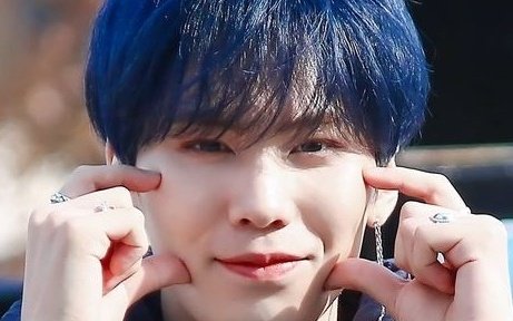 Strawberry             Blueberry 
Binnie                      Rocky