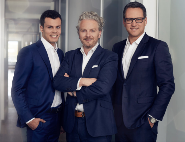 JungDMSAG's tweet photo. Geschäftsmodell und Grundlagen - Die JDC Group AG bietet im Segment Advisortech eine digitale Plattform für Versicherungen, Investmentfonds und alle anderen Finanzprodukte und -dienstleistungen. Indemsie sämtliche Produktanbieter des Finanzmarktes mit

https://t.co/h5mUYWjie8 https://t.co/il2fGglcS8