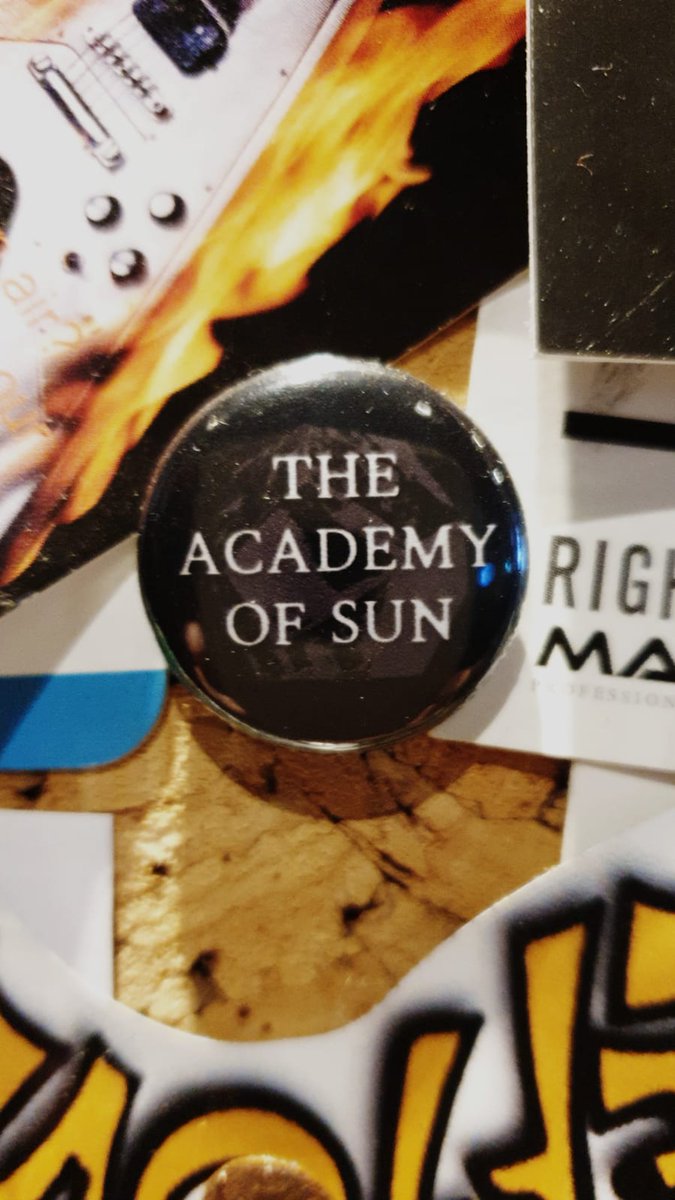 thefamilygrave's tweet photo. The @TheAcademyofSun are in the house! #bar42 https://t.co/0MRYkUEksm