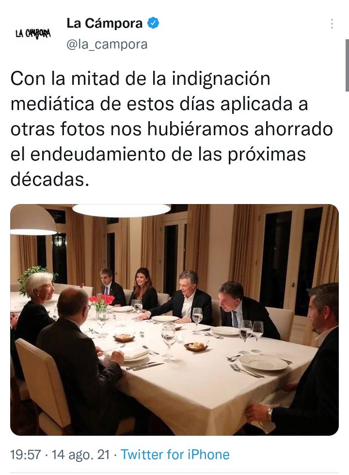GlamourSon2005's tweet photo. La mesa tenebrosa, la de la deuda, la fuga, y el empobrecimiento más grande que se tenga memoria. Lo hizo Macri. https://t.co/IiOlqlgowr