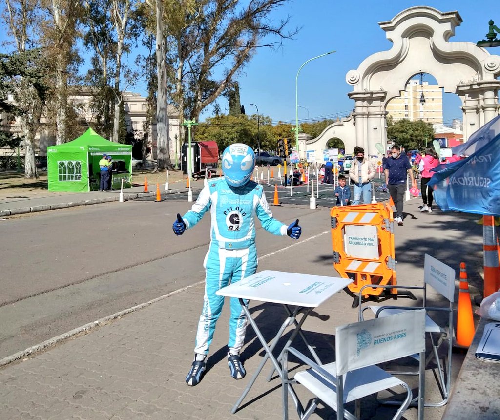 PilotoX1's tweet photo. Ya estamos en la Expo Seguridad Vial @movilidadbahia @TomasMarisco @MunicipioBahia 

Los esperamos #FangioTeEnseña #TransportePBA @alejosupplyok @MuseoFangio https://t.co/JApXuKOGBy