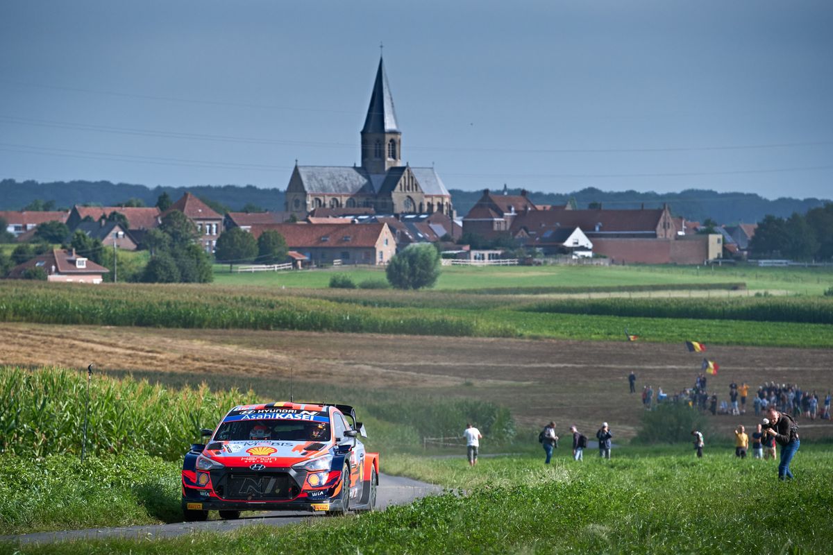 Sport_Auto_ch's tweet photo. Victoire à domicile pour @thierryneuville  et @MWydaeghe 
@OfficialWRC @HMSGOfficial 
https://t.co/cq5mOIilTT https://t.co/hPowdxjOeT