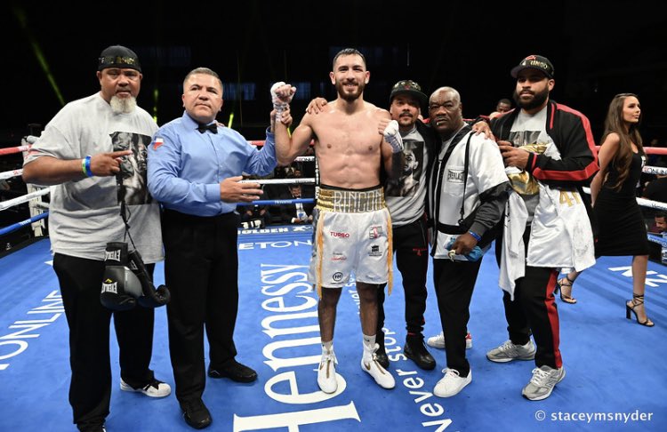 InTheRingWithC1's tweet photo. Congratulations @GoldenBoyBoxing @AlexRincon95 and the teams win last night ! @DAZNBoxing
📸 @staceymsnyder @dallas_boxing
#ortizkavaliauskas #thestar #texasboy #dfdubb #boxing #boxer #inGodwetrust #intheringwithchristine #wciw #hcp #itsgonzo https://t.co/TRlkV2Ib3C