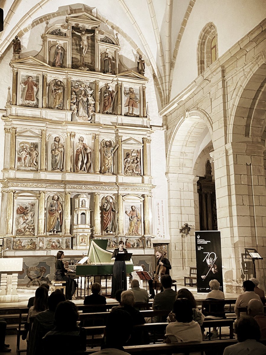 Calurosa acogida del público de Colindres en el <a href="/FestSantander/">Festival Internacional de Santander</a> .Nos vino bien ante el frescor Cantábrico.