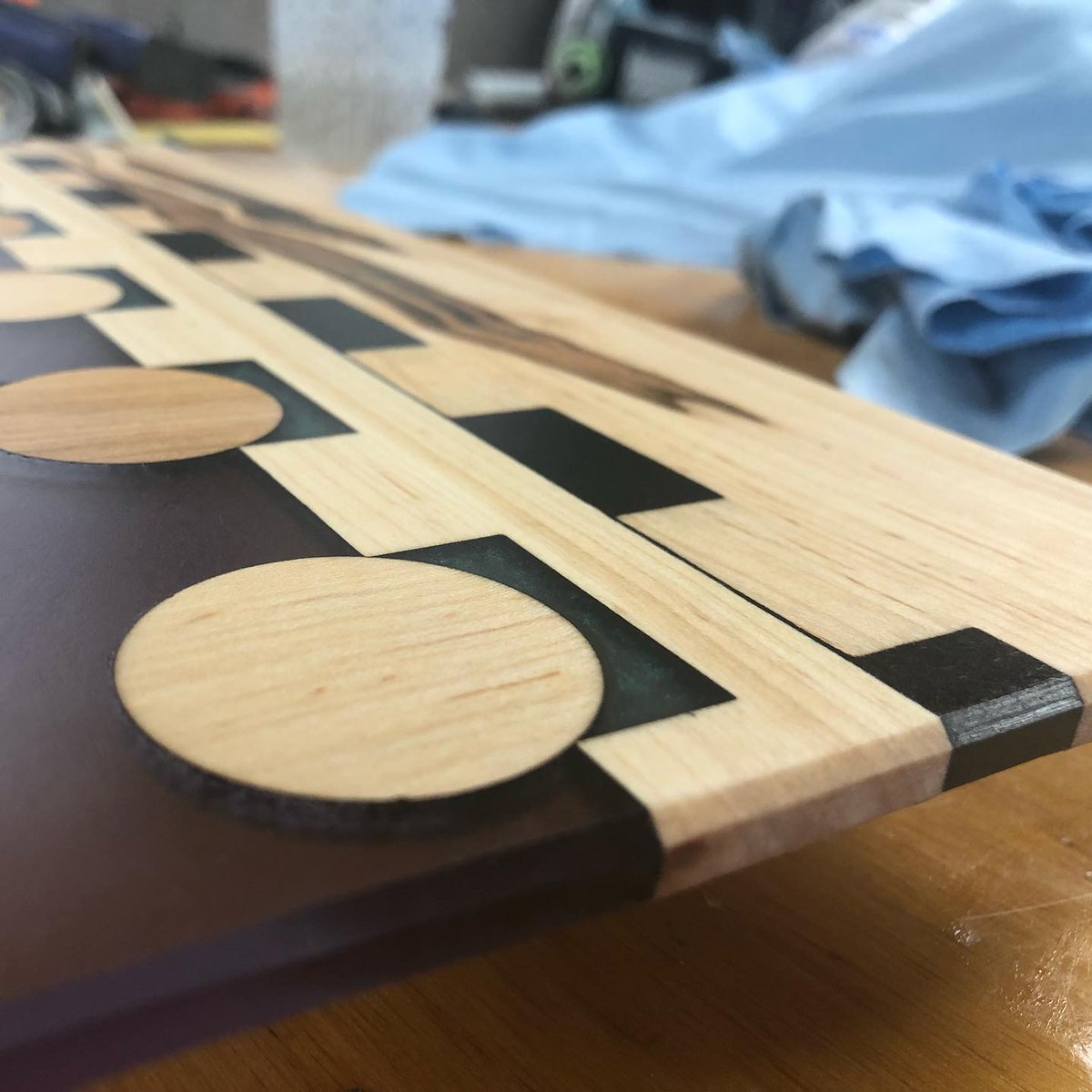 LagunaTools's tweet photo. ⚡What do you do with all your scrap wood? Check out this awesome project by @makersworkshopllc! Made out of laser-cut Ambrosia Maple.

Find their full video on their YouTube channel: https://t.co/EVAPyESgGY
#scrapwood #scrapwoodproject #maple #ambrosiamaple https://t.co/JPHtPAs2bz