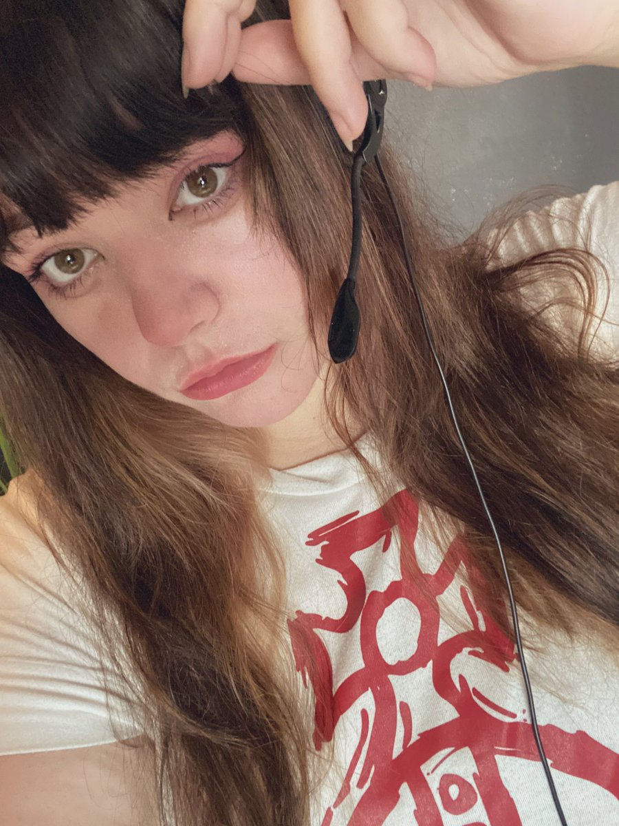 mutsuminism's tweet photo. Eine Runde Noobcraft auf Twitch in ein paar Minuten ♡ https://t.co/OAhsvKDSSa