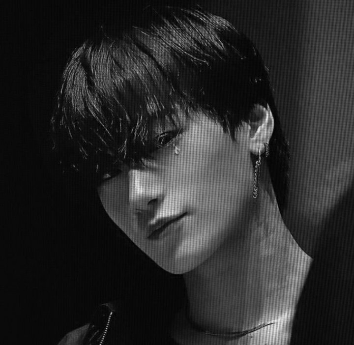 EBOYCHSAN's tweet photo. hi, this is a new account dedicated to post e-boy, goth , hi hop choi san. please  help me spread this acc by retwwting and following. thank you and hope u love this account<3 https://t.co/BM5vFb3dwu