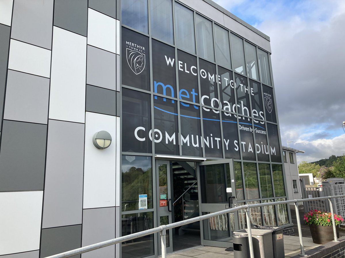 fc_parc's tweet photo. We have arrived @MerthyrTownFC for our Semi final tie @WelshPrisonsCup https://t.co/vLcPKRlnvC