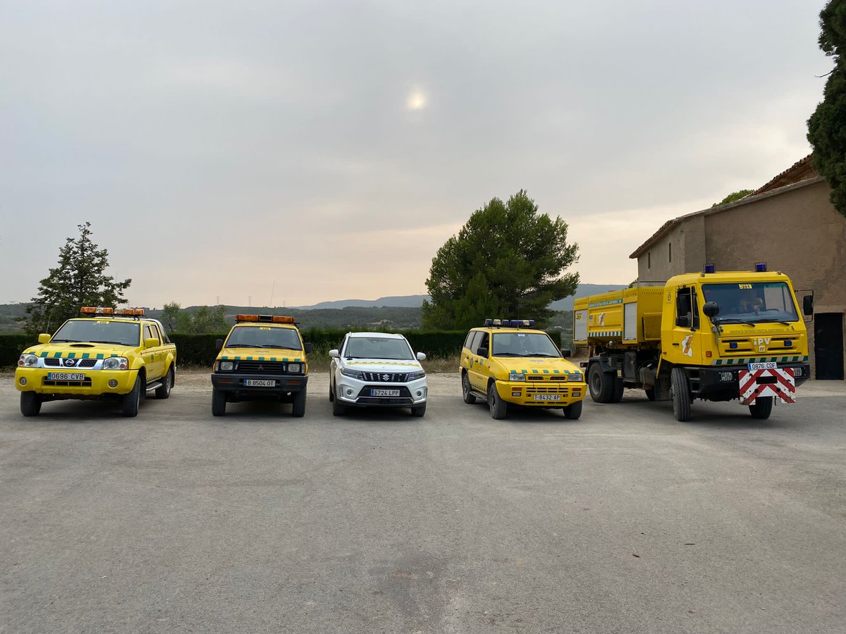 190ADF_SQM's tweet photo. 📸 Guàrdia conjunta amb @ADF_Torrelavit, @ADFMediona i #PVIDiBa. 
💪 Seguim a punt per qualsevol emergència!

@sfadfcat @diba https://t.co/19yeZDiFAm