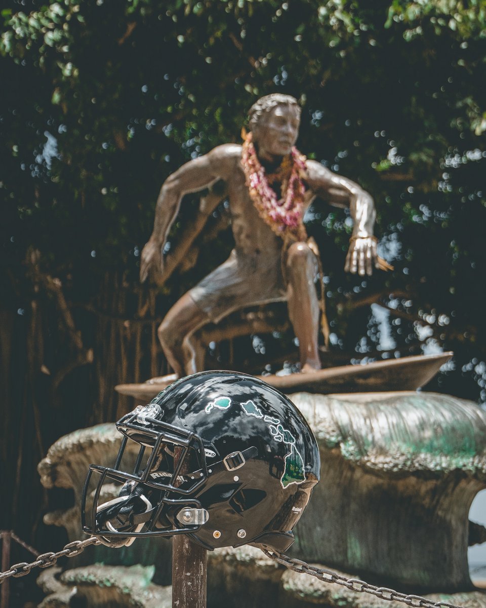 Hawaii Athletics tweet media